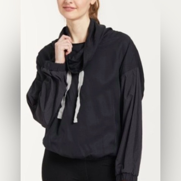 FP Movement by Free People Jackets & Blazers - FP Movement Far & Away Pullover Jacket  Black  XS